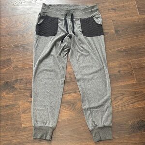 Nicole Miller New York active quilt blocked jogger